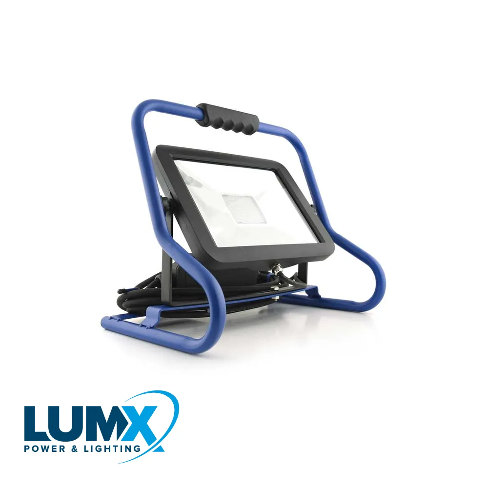 LUMX Lampe de chantier LED - N-80, sur pied, 50 W, IP 54, 4000 °K - H07RN-F, 5 m